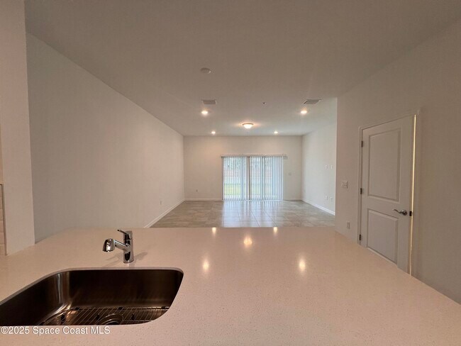 Foto del edificio - 5129 Inspire Ln