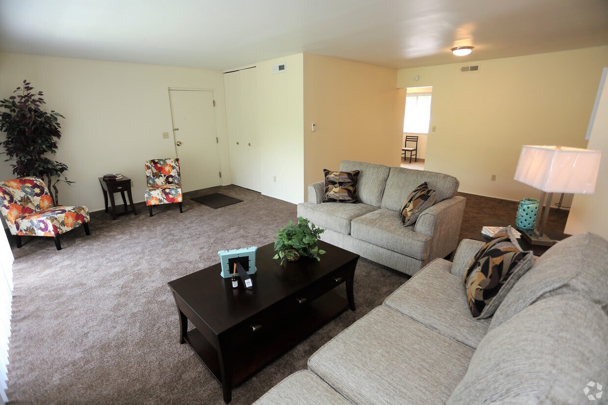 3 hab. - Fairway Tower & Manor Apartments