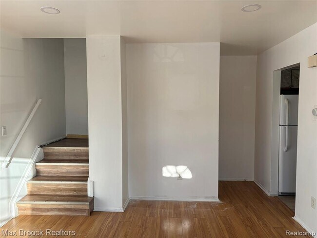 Building Photo - 35314 Tall Oaks Dr