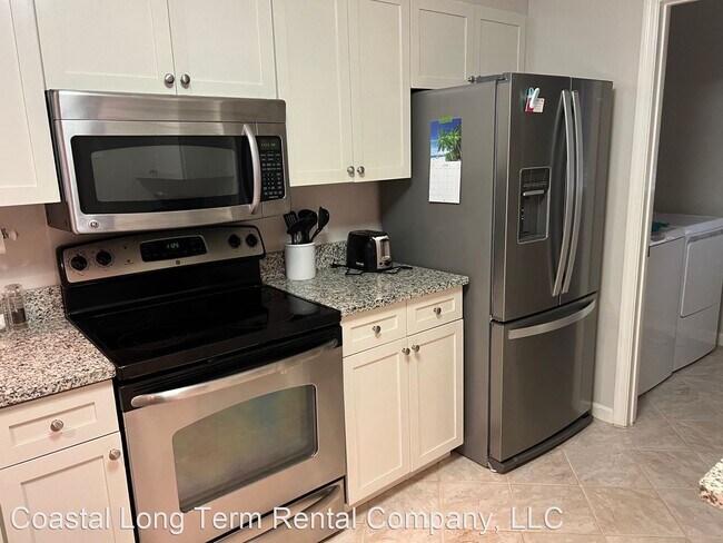 Building Photo - 2 br, 2 bath House - 200 Colonnade Road Un...