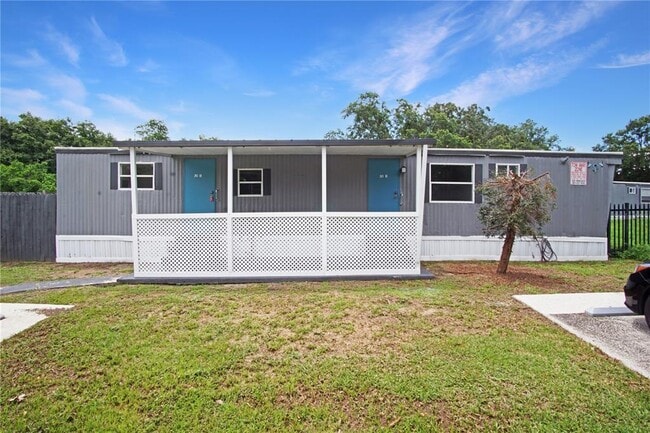 Building Photo - 26 Forest Dr