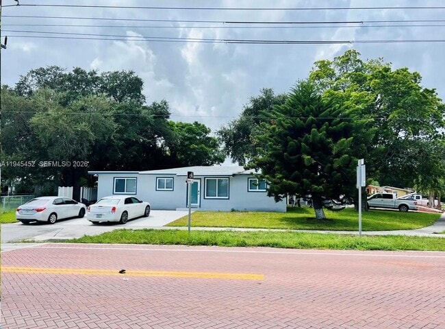 Foto del edificio - 3400 SW 40th Ave