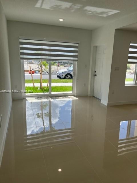 Building Photo - 25867 SW 145th Ave