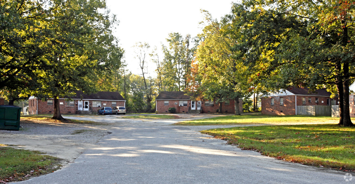Building Photo - Bellwood Terrace Apartments