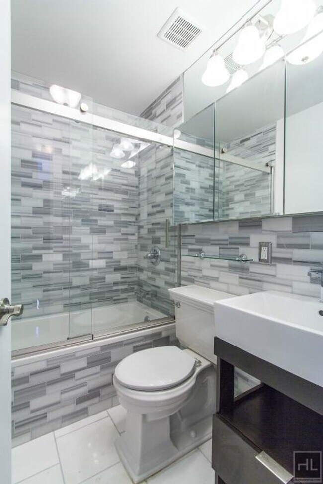 Foto del edificio - NO FEE Two Bed on Lower East Side! Won't S...