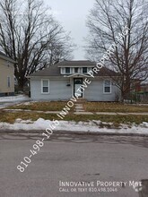 Building Photo - 102 S Pine St