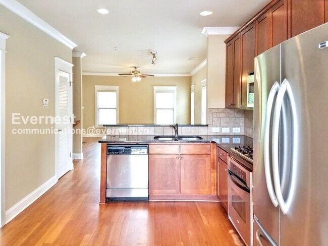 Foto del edificio - 1428 Olden Ln