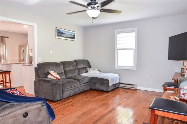 Building Photo - 52 Stockton St