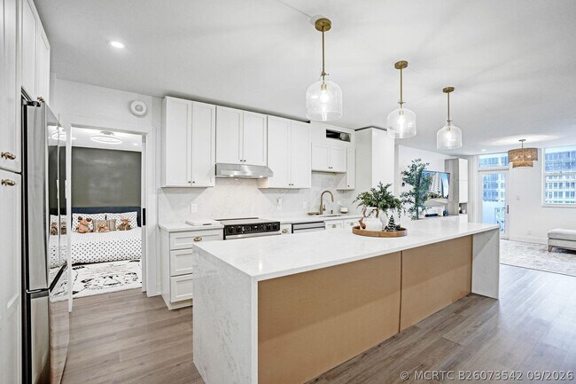 Foto del edificio - 4250 Galt Ocean Dr