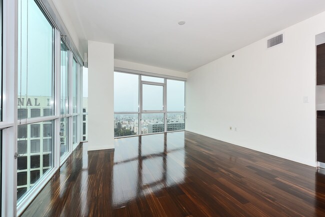 Foto del edificio - 3785 Wilshire Blvd