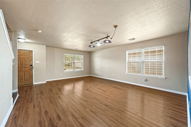 Building Photo - 15822 Kings Cypress Ln