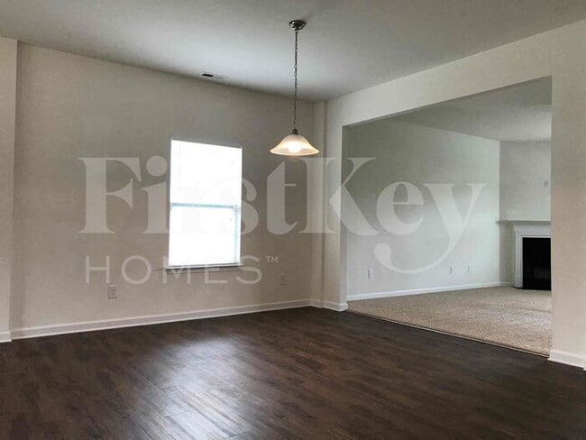 Building Photo - 3283 Grandview Club Rd