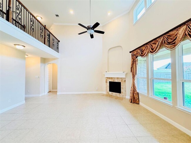 Foto del edificio - 3415 Honey Blossom Ln