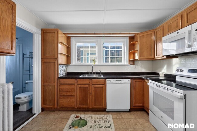 Foto del edificio - 21 Hall Ave