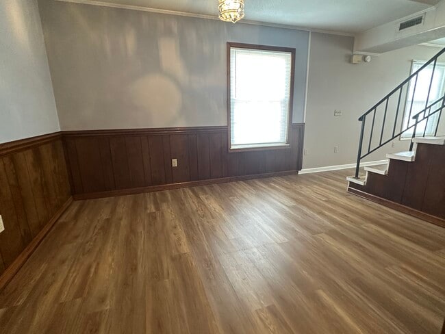 Dining Rm - 103 Skyview Dr