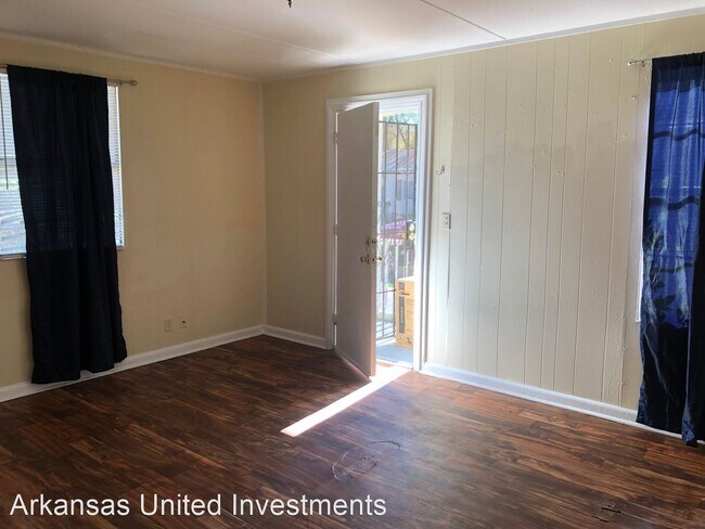 Foto del edificio - 2 br, 1 bath House - 198 Roosevelt Rd