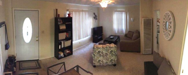 Foto del edificio - 4226 Wilson Ave