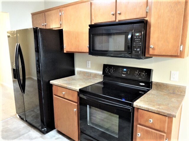 Building Photo - 11 Mills Run Court