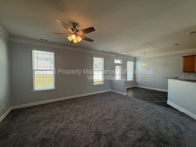 Building Photo - 2211 Talon Dr