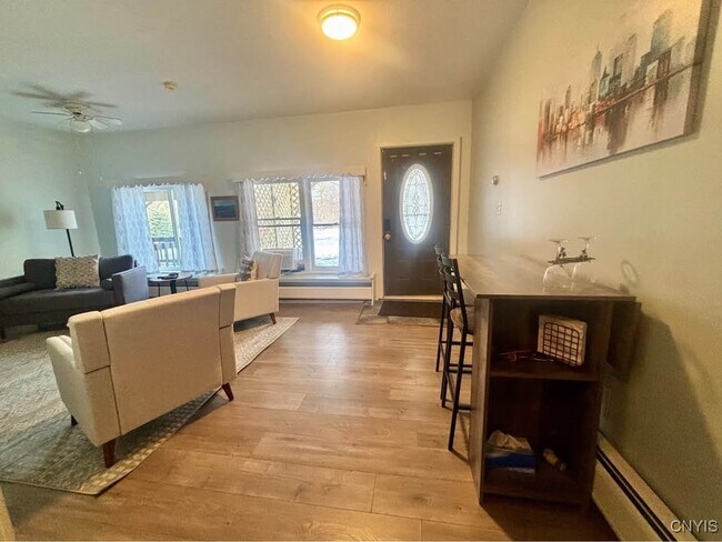 Foto del edificio - 9080 NY-289