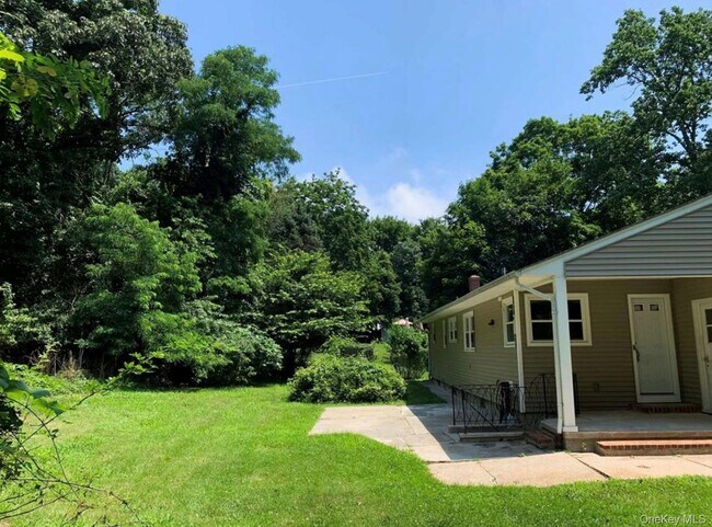 Foto del edificio - 509 E Broadway