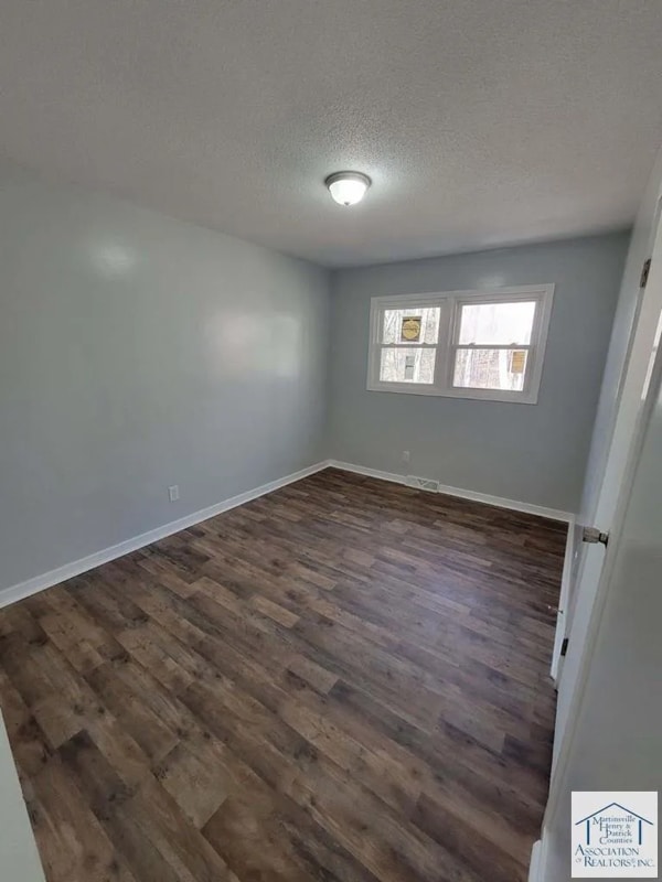 Building Photo - 122 Pony Pl