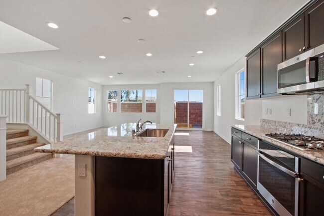 Foto del edificio - 16435 Globetrotter Ave