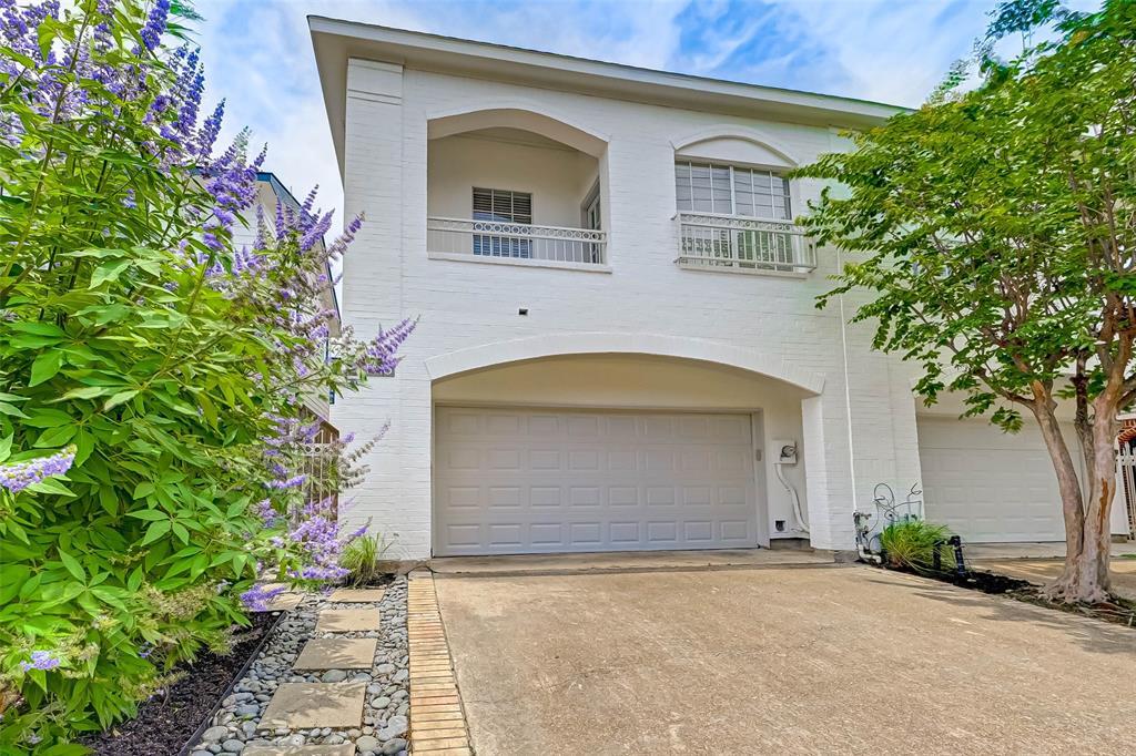 1716 Park St, Houston, TX 77019 Condo for Rent in Houston, TX