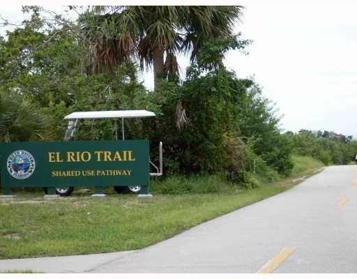 ELRio Trail inside complex - 470 NW 20th St