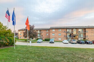 Building Photo - The Manor/The Manor East Apartments