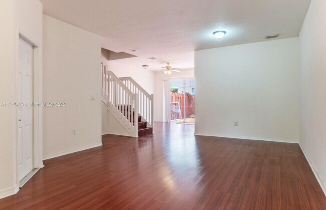 Foto del edificio - 12435 SW 125th St