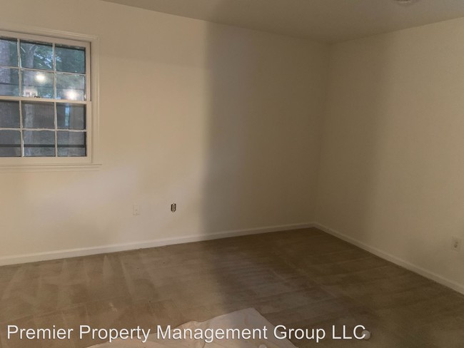Building Photo - 16391 Norton Dr