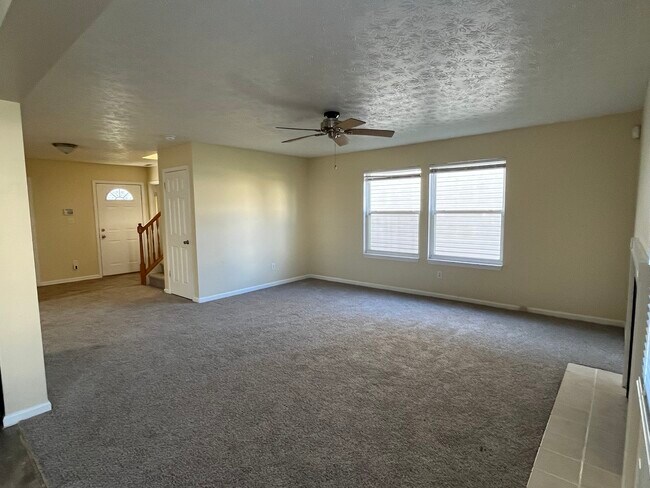 Building Photo - 9146 Allegro Dr