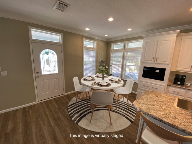 Building Photo - 5307 Camelot Dr E