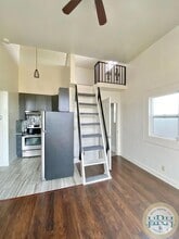 Building Photo - 818-820-820 Treat Ave
