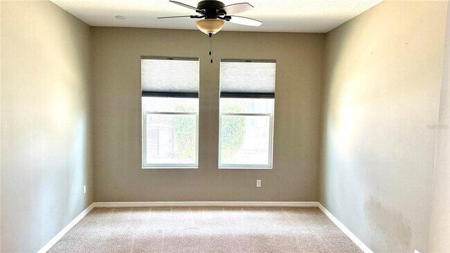 Foto del edificio - 4890 Palmetto Park Dr