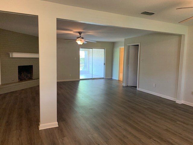 Building Photo - 1302 Alice Dr