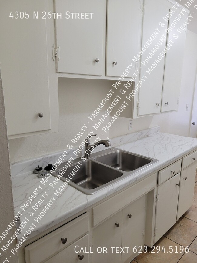 Foto del edificio - 4305 N 26th St