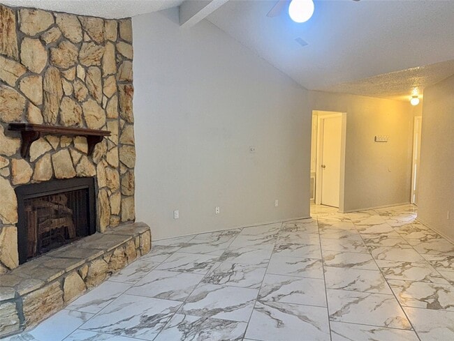 Foto del edificio - 14207 Long River Ct