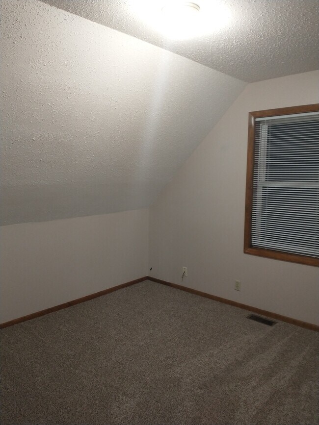 Foto del edificio - 608 3rd Ave SE