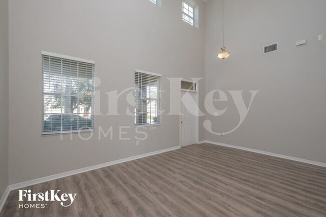 Building Photo - 10833 Kirkwall Port Dr