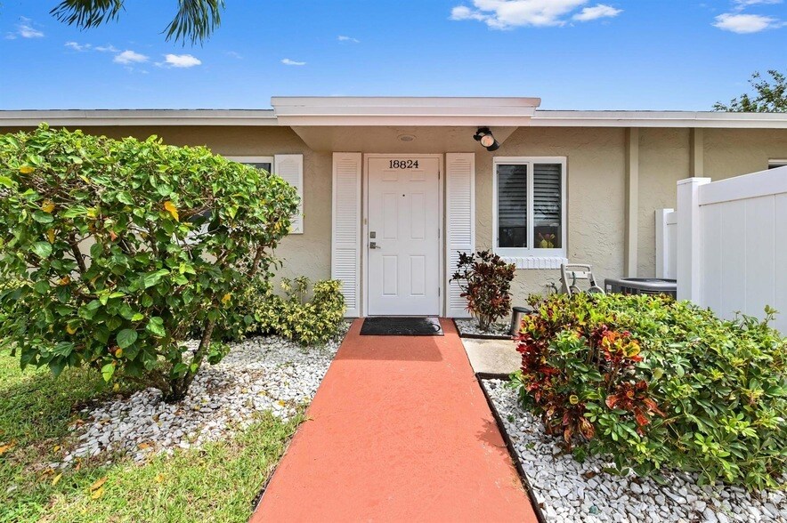 Foto principal - 18824 Argosy Dr