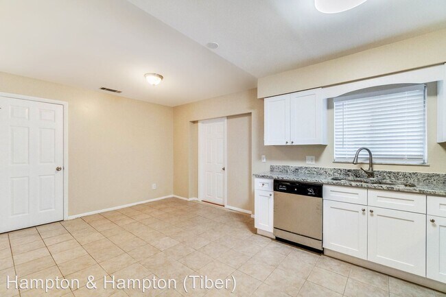 Foto del edificio - 3 br, 2 bath House - 4292 WATCH HILL ROAD