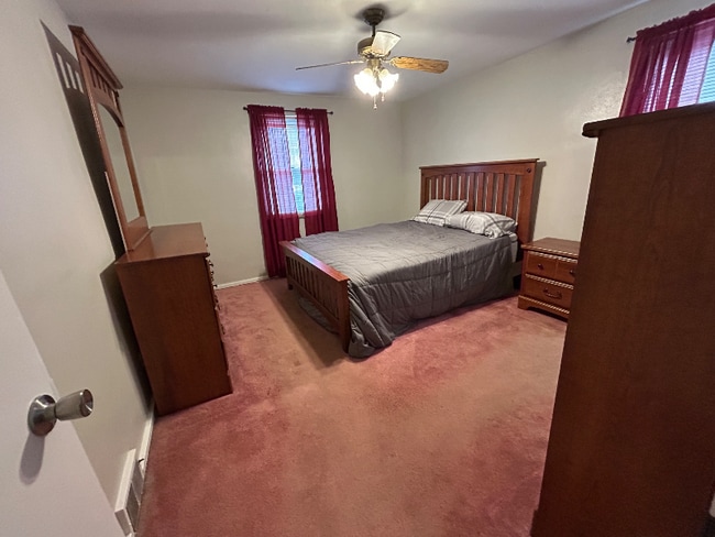 Foto del edificio - 190 Andrew Dr