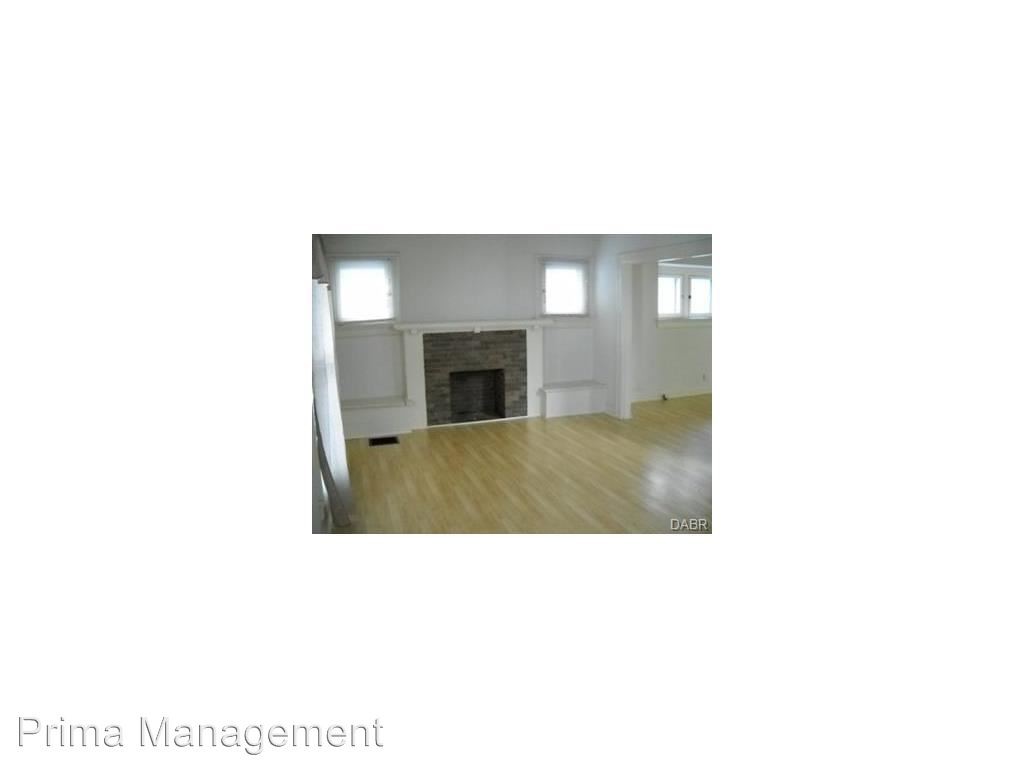 Building Photo - 22 1/2 Anderson St