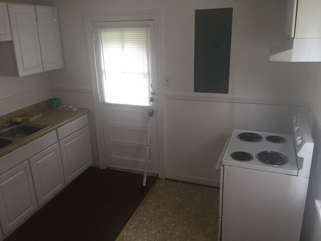 Building Photo - Quiet and Cozy 2bd in Fulton Hill