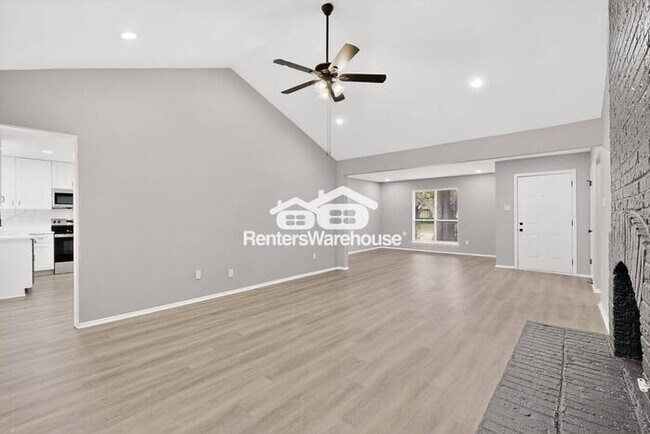 Building Photo - Renovated home in Richardson Ready to Be Your Home