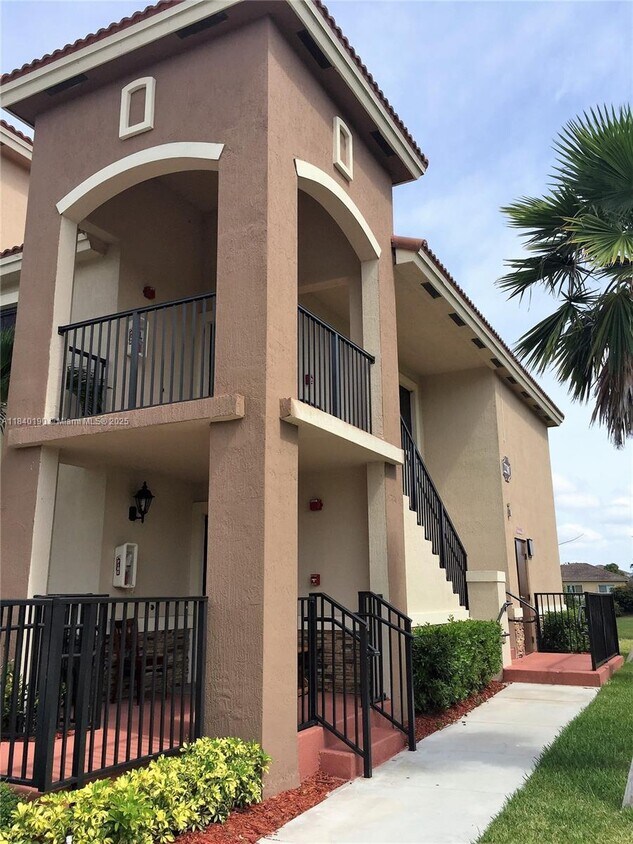 Primary Photo - 22301 SW 88th Pl