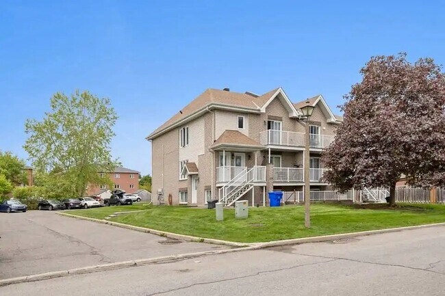 Photo du bâtiment - 579 Rue De Sainte-Maxime