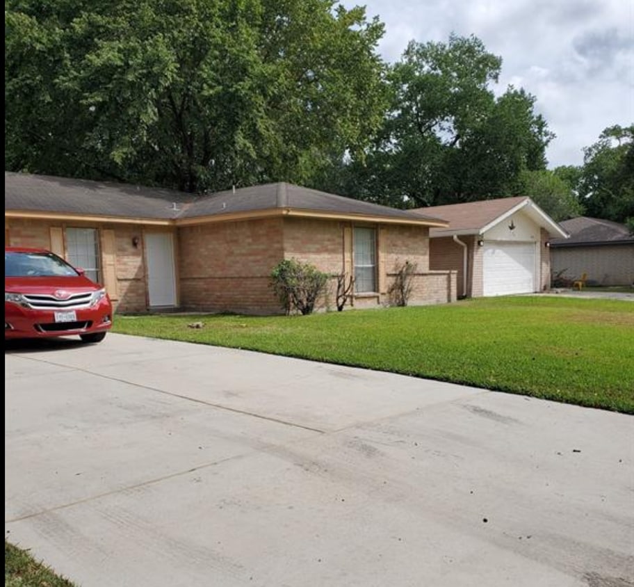 Front of Home - 4410 McCleester Dr